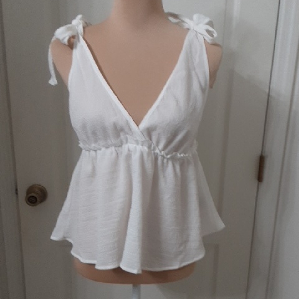 SHEIN Size L White Sleeveless Top with Bow Straps, Textured Fabric
